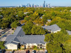 2303 East Side DR 223, Austin TX 78704