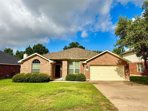 1907 Rutherford DR, Leander TX 78641