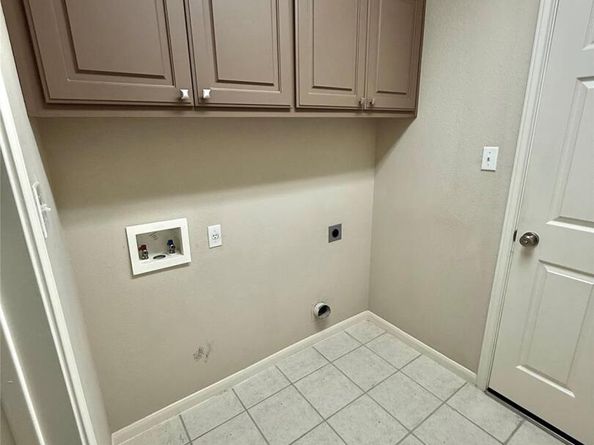 1907 Rutherford DR, Leander TX 78641