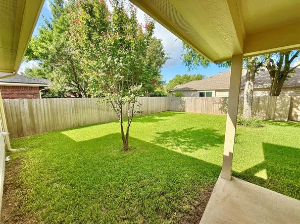 1907 Rutherford DR, Leander TX 78641