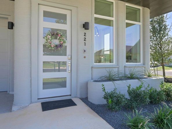 221 Lone Ranger TRL, Georgetown TX 78628