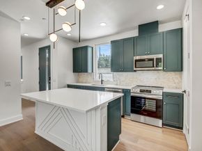 4127 E 12th ST 5, Austin TX 78721