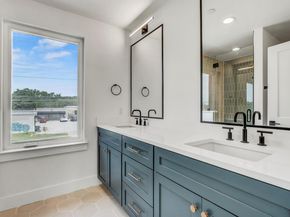 4127 E 12th ST 5, Austin TX 78721