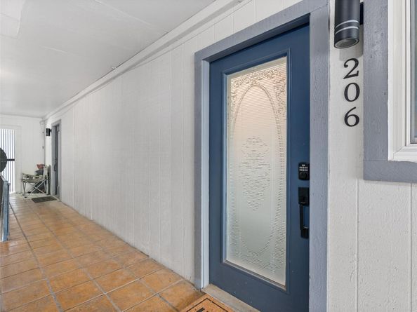 1111 W 10th ST 206, Austin TX 78703