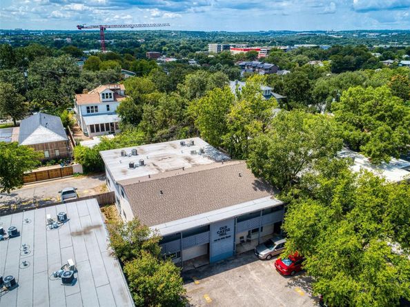 1111 W 10th ST 206, Austin TX 78703