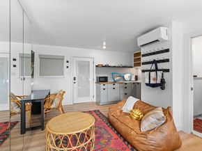 1111 W 10th ST 206, Austin TX 78703