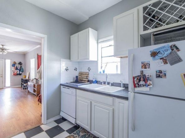 1220 Taylor ST, Austin TX 78702