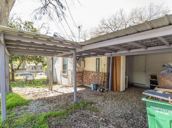 1220 Taylor ST, Austin TX 78702