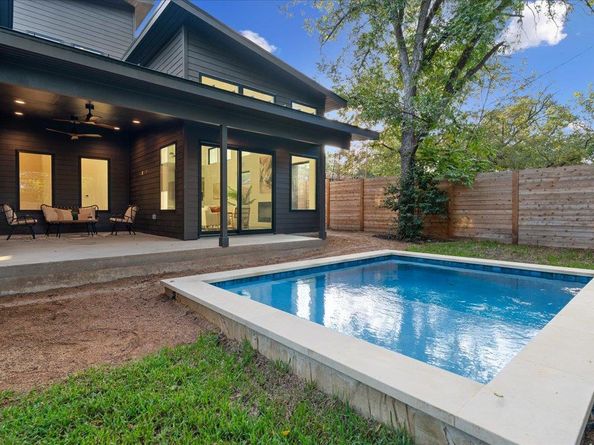 1711 Crown DR, Austin TX 78745
