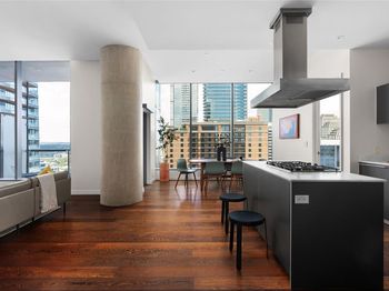 210 Lavaca ST