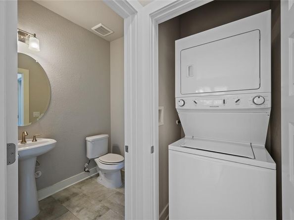 2004 Dinsdale LN, Austin TX 78741