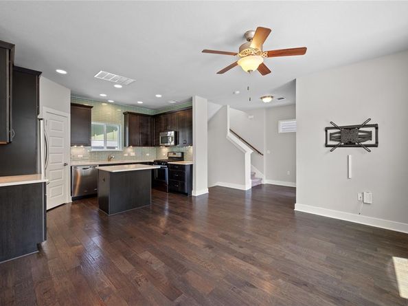 2004 Dinsdale LN, Austin TX 78741