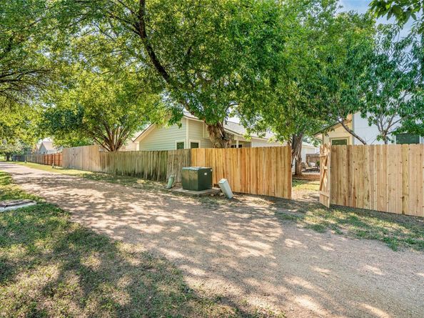5911 Kevin Kelly PL, Austin TX 78727