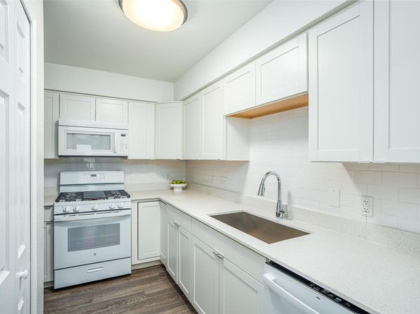 5911 Kevin Kelly PL, Austin TX 78727
