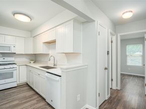 5911 Kevin Kelly PL, Austin TX 78727