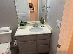 711 Rolling Oak DR 117, Round Rock TX 78664