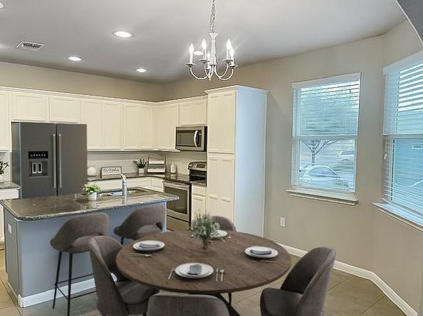 711 Rolling Oak DR 117, Round Rock TX 78664
