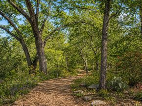 4300 Amarra DR 6, Austin TX 78735