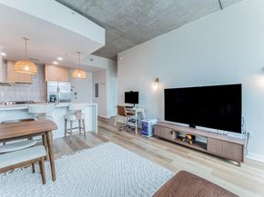 360 Nueces ST 1018, Austin TX 78701