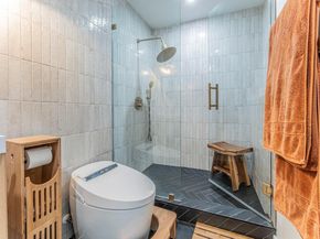 360 Nueces ST 1018, Austin TX 78701