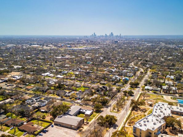 1513 Ruth Ave, Austin TX 78757