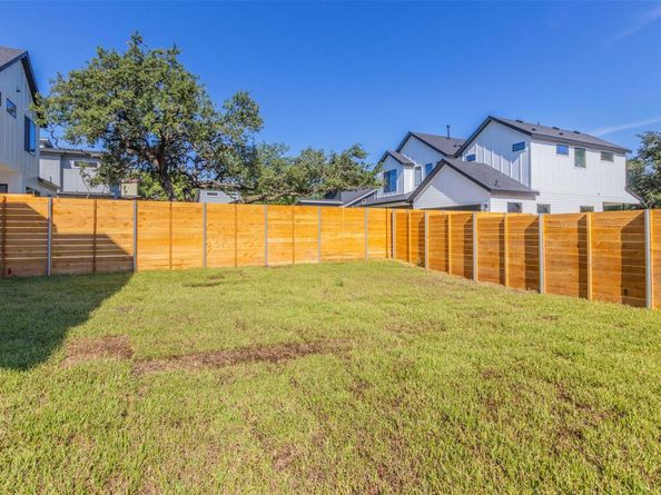 3600 Pennsylvania Ave 2, Austin TX 78721