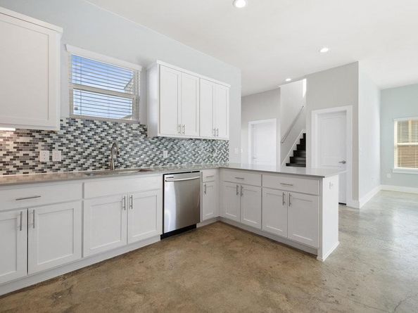 6301 Santos ST A, Austin TX 78741