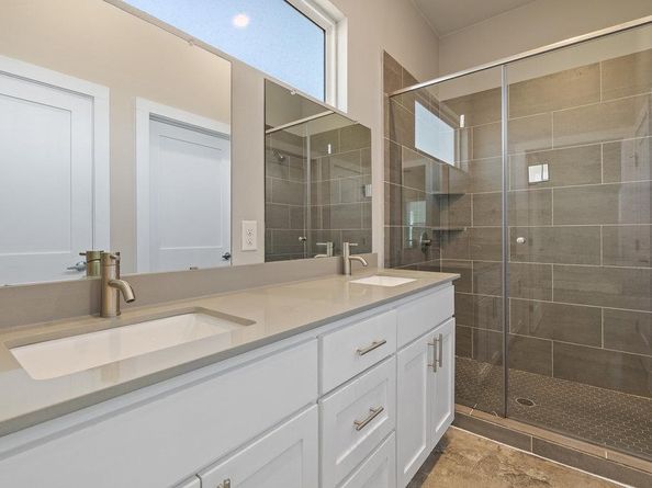 6301 Santos ST A, Austin TX 78741