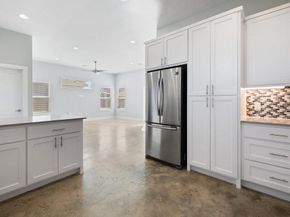 6301 Santos ST A, Austin TX 78741