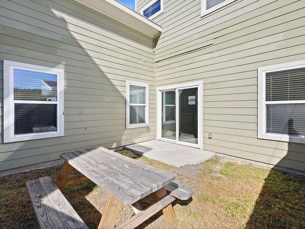 6301 Santos ST A, Austin TX 78741