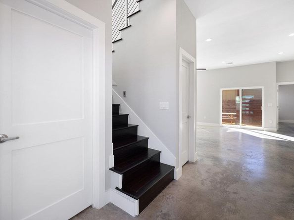 6301 Santos ST A, Austin TX 78741