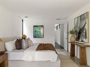 9400 Shady Oaks DR, Austin TX 78729