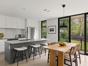 9400 Shady Oaks DR, Austin TX 78729