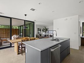 9400 Shady Oaks DR, Austin TX 78729