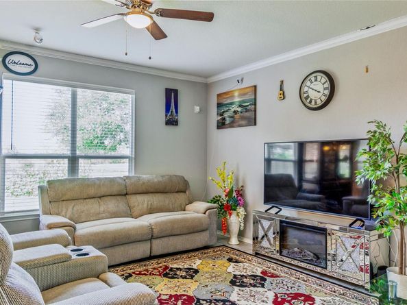 2471 Sunrise RD 35, Round Rock TX 78664