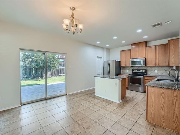 1100 Hyde Park DR, Round Rock TX 78665