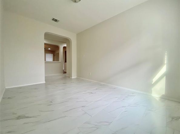 1100 Hyde Park DR, Round Rock TX 78665
