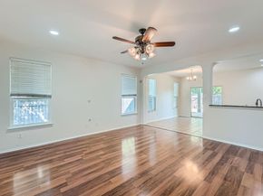 1100 Hyde Park DR, Round Rock TX 78665
