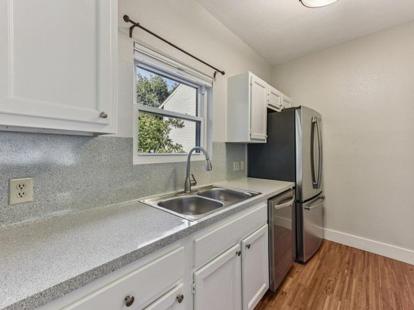 802 S 1st ST 220, Austin TX 78704