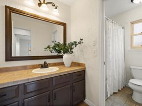 9002 Bancroft TRL, Austin TX 78729