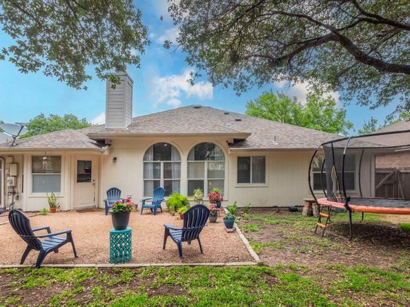 1601 Natural Bridge Ln, Pflugerville TX 78660