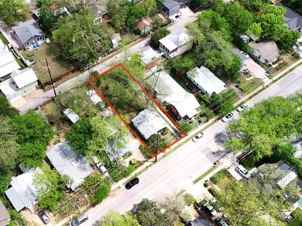 1710 Holly ST, Austin TX 78702