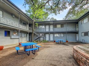 803 W 28th ST 103, Austin TX 78705