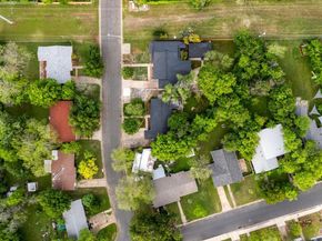 2105 Brunswick DR, Austin TX 78723
