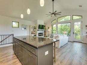 433 Venture BLVD S, Point Venture TX 78645