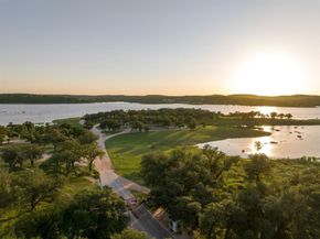 433 Venture BLVD S, Point Venture TX 78645