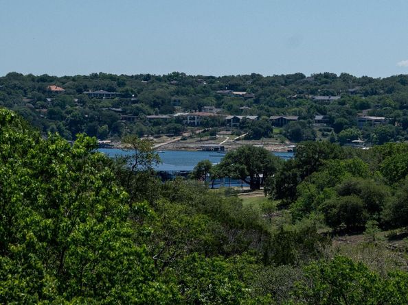433 Venture BLVD S, Point Venture TX 78645