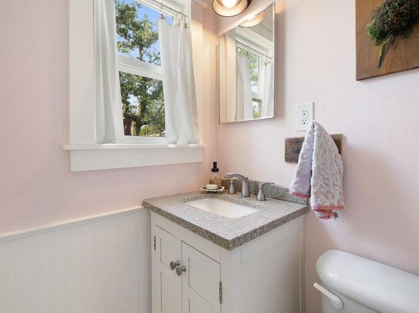 4607 Kitty Ave, Austin TX 78721