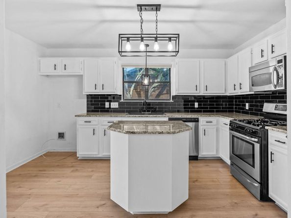 2101 Boxwood PATH, Round Rock TX 78664