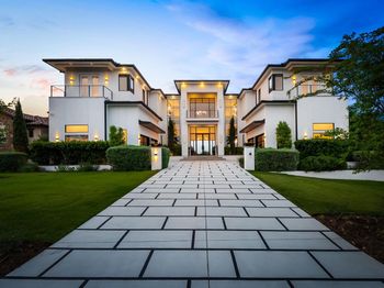 912 Watercliffe